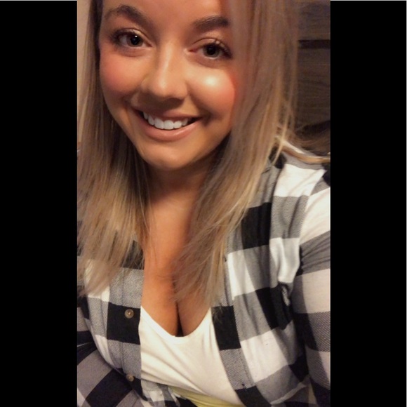 Meet your Posher, Leslie - Picture 4 of 16